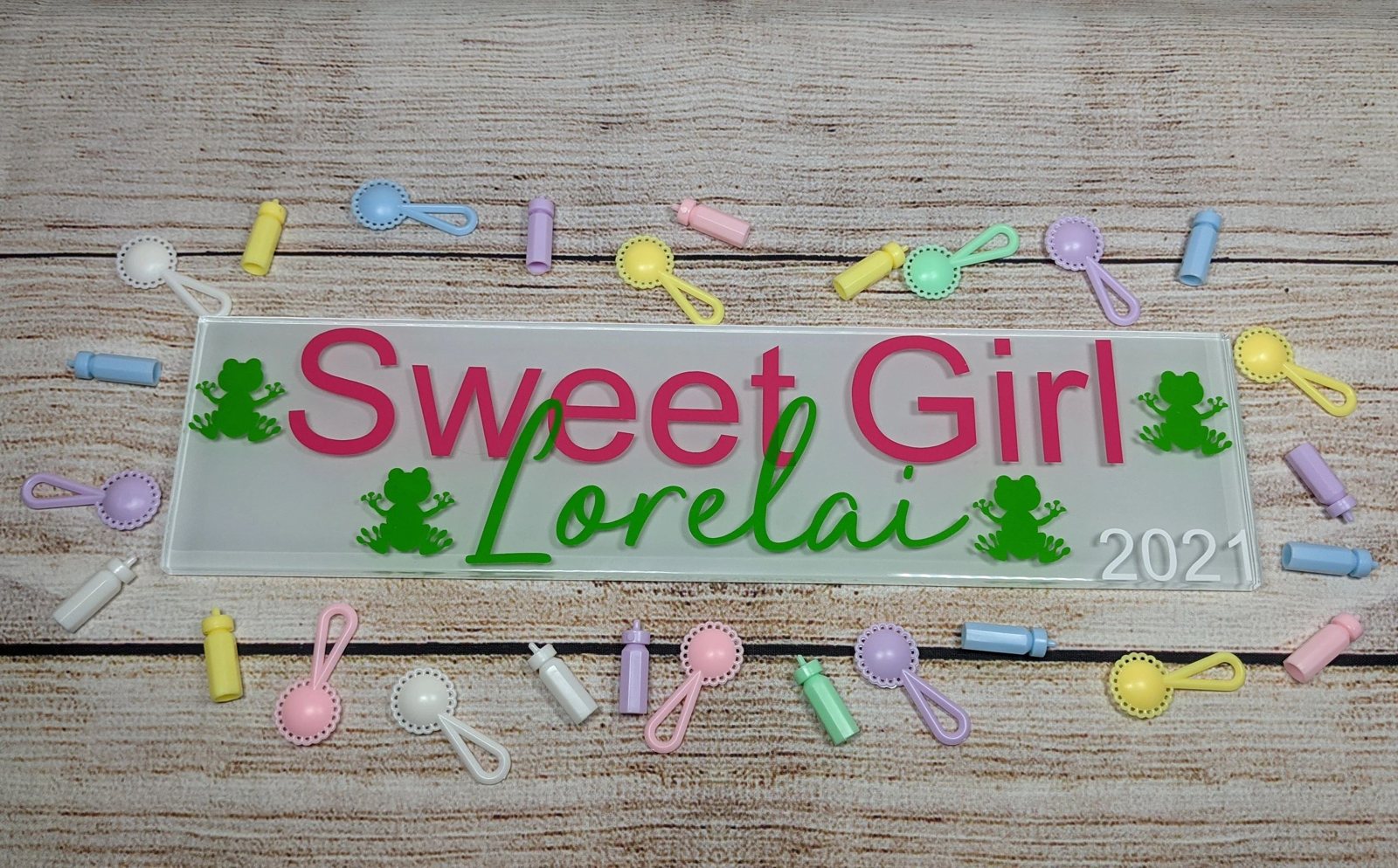 Custom baby tile with name, date and theme
